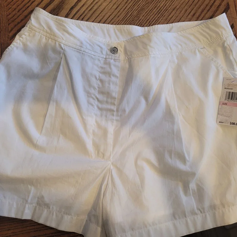 Michael Kors size 10 NWT shorts. - Picture 2 of 4